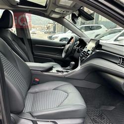 تۆیۆتا کامری